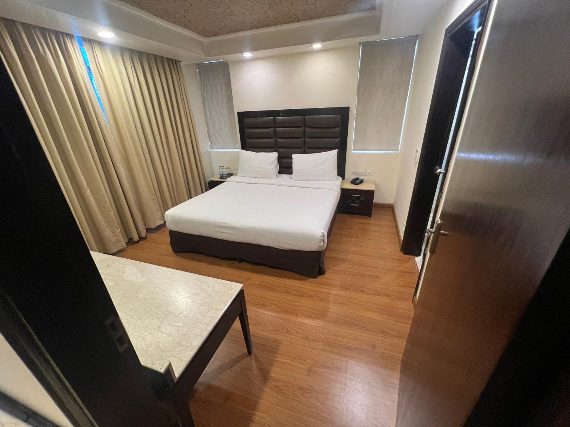 Madhuban Hotel , New Delhi Exterior photo